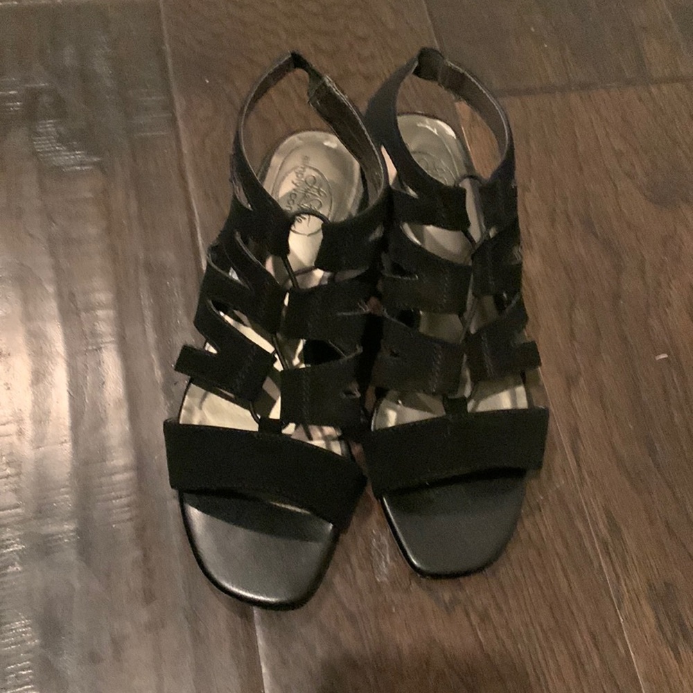 Life stride simply comfort pair of shoes